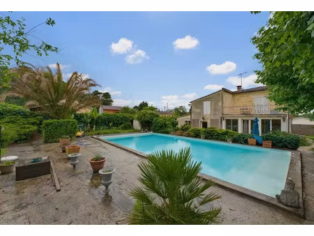 vente maison 9 pièces 197 m² à saint-caprais-de-bordeaux (33880)  455 000 €