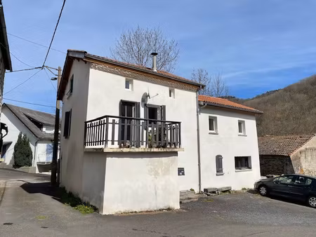 courgoul  maison avec terrasse et jardin