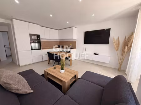 location appartement 2 pièces 42 m² à saint-laurent-de-mure (69720)
