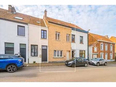 maison unifamiliale rénovée avec 3 ch. à rhode-saint-genèse