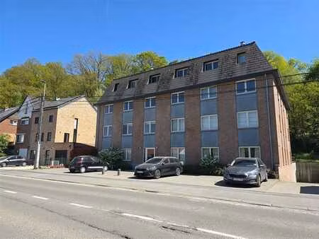 apt 3 ch de +/- 105m² situé au rdc avec terrasse et jardin!