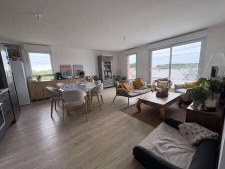 location appartement 4 pièces à saint-gilles-croix-de-vie (85800) : à louer 4 pièces / 88m