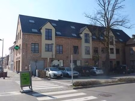 studio à louer à grez-doiceau - accès aisés