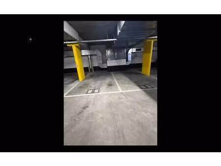 place de parking sécurisée à ixelles (40)