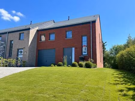 maison 3 façades avec garage et jardin à vendre à marche