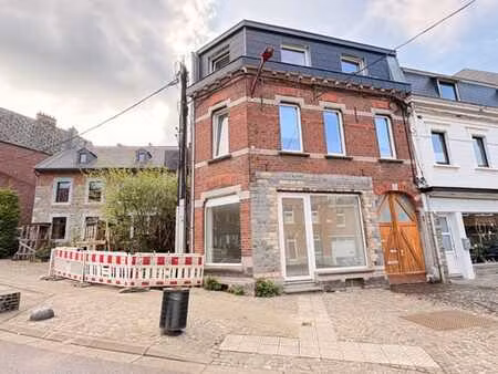 magnifique rez-commercial entièrement rénové à pepinster !