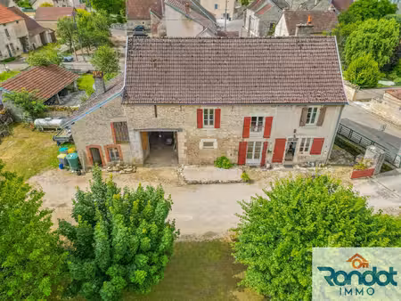 maison 8 pièces/5 chambres 170 m2 terrain 3375 m2