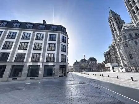 superbe appartement de 94 m²  1 chambre avec terrasse  situé
