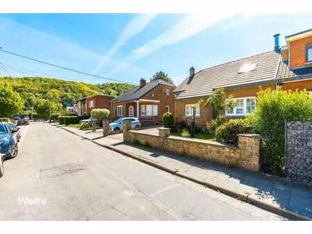 charmante maison avec garage et jardin !