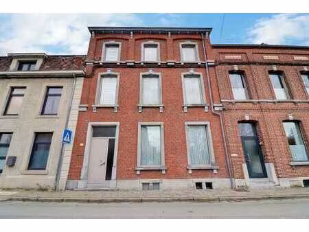 belle maison 6 chambres avec jardin et garage