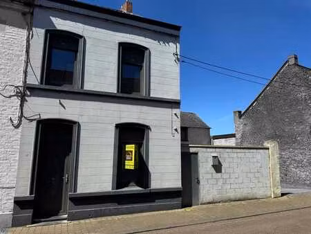 sous option - plus de visite - chouette maison 3 façades