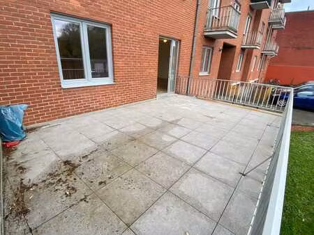 appartement une chambre rez + terrasse + jardin