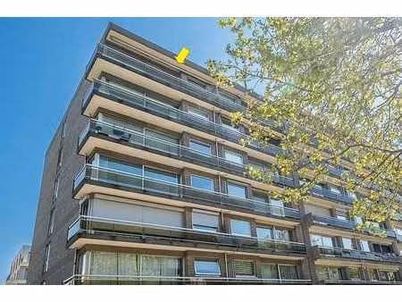 verzorgd en ruim appartement met 3 slaapkamers en 2 terrasse