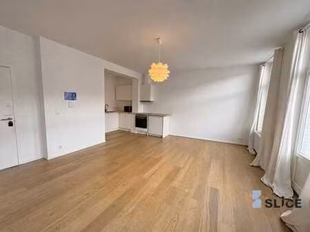 appartement 2 chambres rénové en 2023 au cœur de la ville