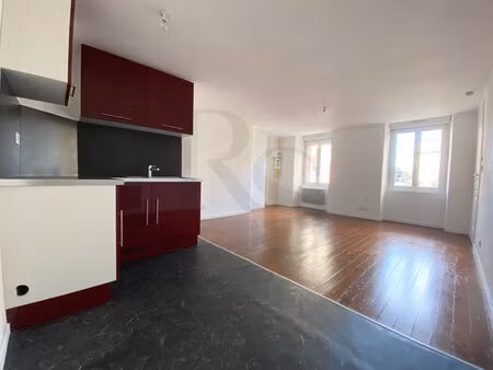 la ferrière aux etangs - appartement centre-ville