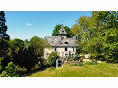 manoir à vendre dans le quartier centre ville