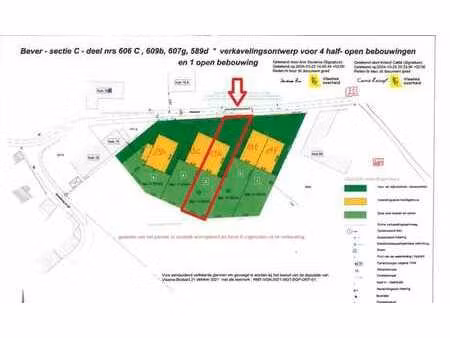 terrain constructible au calme !