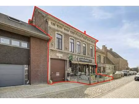 manoir avec commerce à vendre à kaprijke