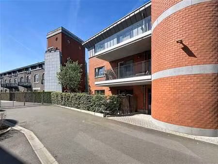 bel appart. 2ch proche du centre avec terrasse et garage