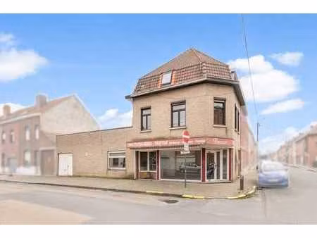 maison mitoyenne à rénover à vendre à harelbeke