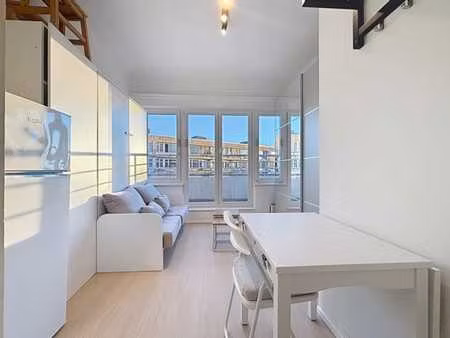 studio rénové avec goût | 6ème étage | quartier merode