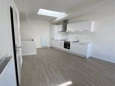 quartier bockstael! splendide maison en duplex 2éme occupati
