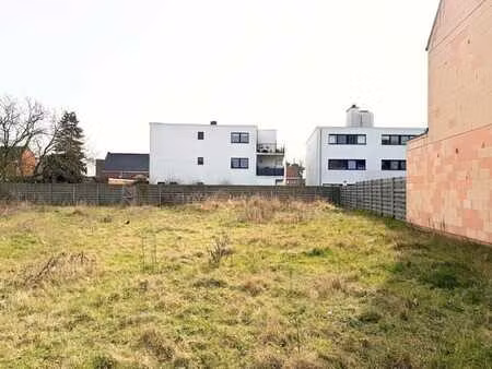 zeer mooi gelegen zuid georiënteerde bouwgrond