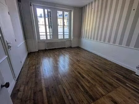 location bureaux et commerces à ploërmel (56800) : à louer / 44m² ploërmel
