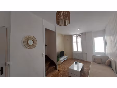 maison de ville t3 meublée niort centre 69m²