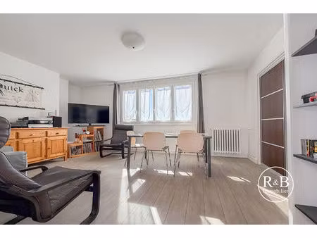 appartement les clayes sous bois 4 pièces 68 m2