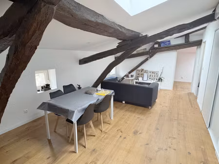 appartement t2 meublé en plein coeur de saïx