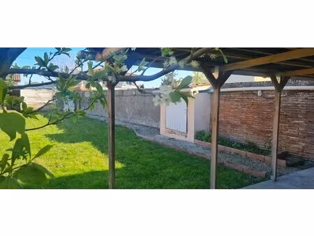maison toulousaine 104m² avec jardin au centre du village de saint-sulpice-sur-lèze