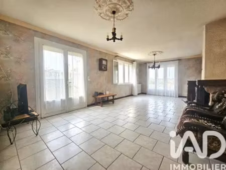 maison traditionnelle à sèvremoine (49230)