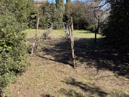 terrain à bâtir à la garde (83130)