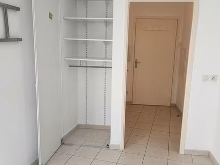 studio / 25m² / cergy préfecture (rer a)