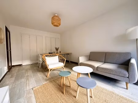 pau centre ville - appartement t2 avec balcon et cave