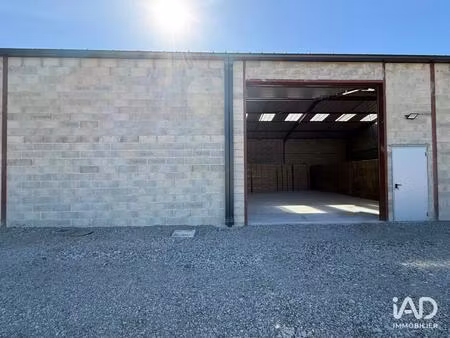 location hangar 250 m²