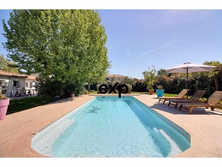 maison de plain-pied de 210 m²