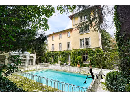 lyon 5 saint irénée fourvière - demeure bourgeoise de 372m2 avec jardin  piscine et annexe