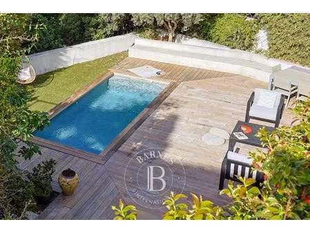 vente maison avec piscine et vue mer au pied de notre-dame de la garde