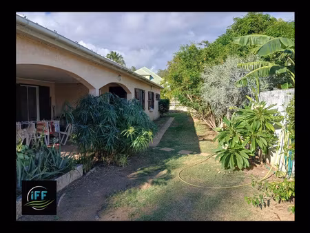 villa f5 proche plage etang sale