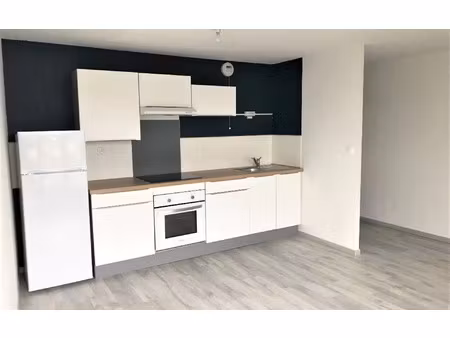 location appartement  m² t-2 à albi  555 €
