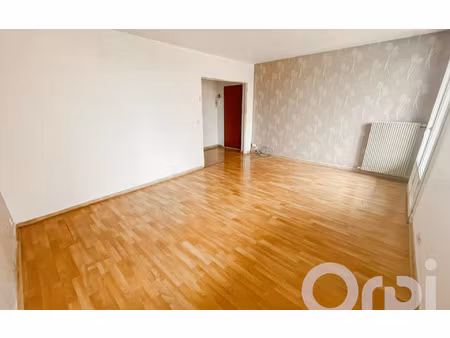 location appartement  62.96 m² t-3 à bollène  715 €