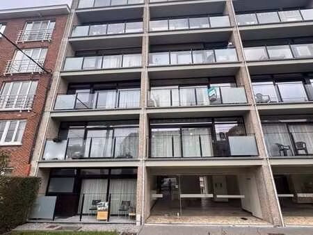 appartement 2 chambres  place parking  peb b