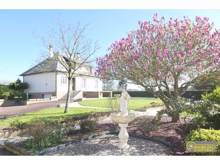mortain bocage fermette avec gîte et dépendances