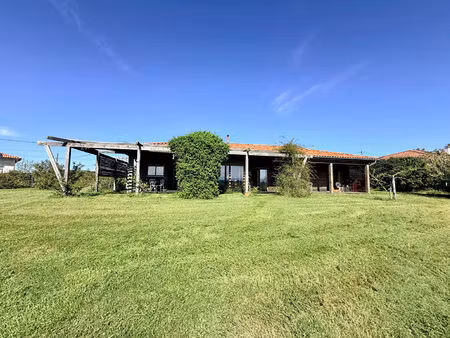 gaillac toulza : maison d exception a vendre avec vue imprenable sur la chaine des pyrenee