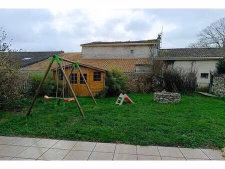location maison à saugon (33920) : à louer / 145m² saugon