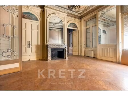 hôtel particulier à vendre dans le quartier vieux lille