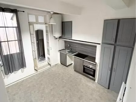 t2 avec patio privatif