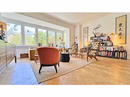 moliere /vdk - superbe appt 2ch + bureau - poss.garage